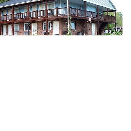 Roscoe Motor Inn Coshocton Εξωτερικό φωτογραφία