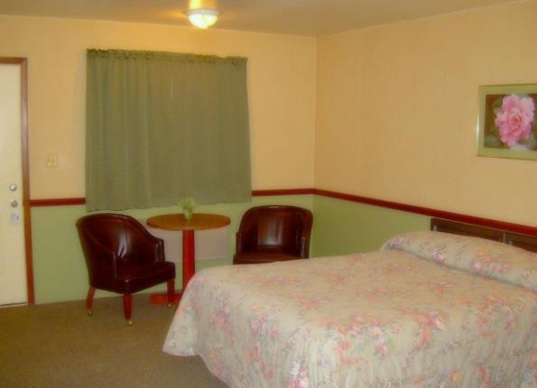 Roscoe Motor Inn Coshocton Δωμάτιο φωτογραφία