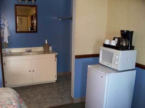 Roscoe Motor Inn Coshocton Εξωτερικό φωτογραφία