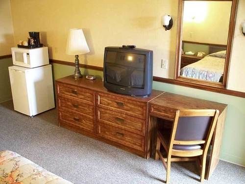 Roscoe Motor Inn Coshocton Εξωτερικό φωτογραφία