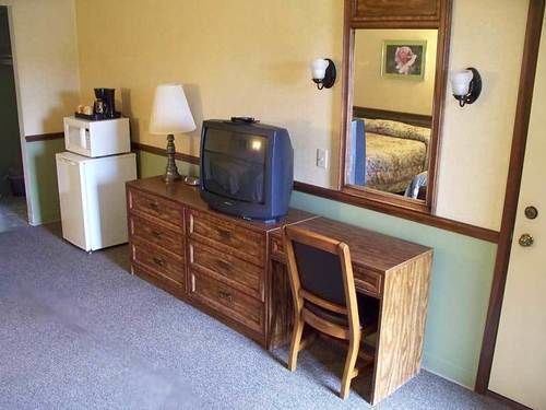 Roscoe Motor Inn Coshocton Εξωτερικό φωτογραφία